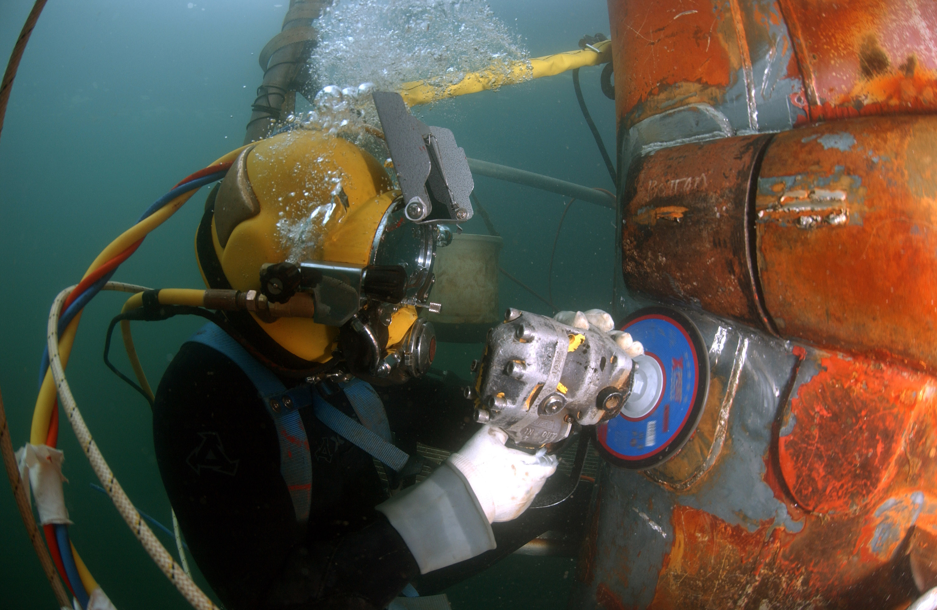 underwater welding helmet